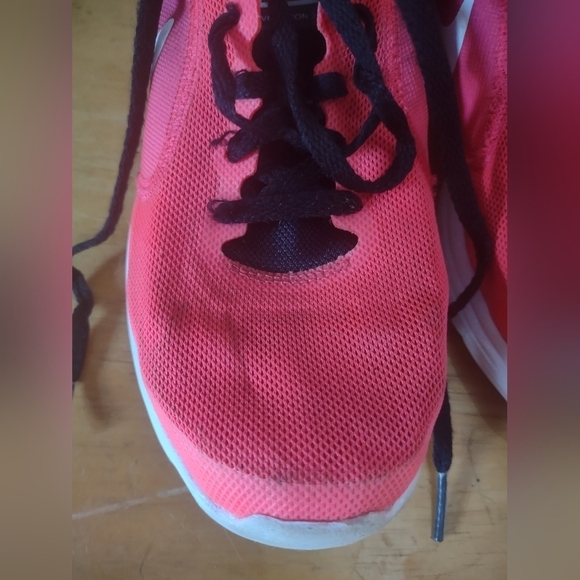 NiKE Revolution 3 Kids Girls size 5.5y multi pink - Picture 8 of 15